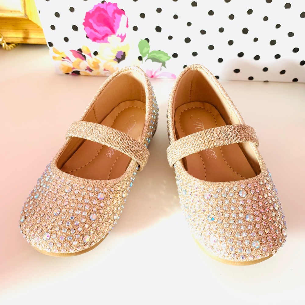 Dress shoes
